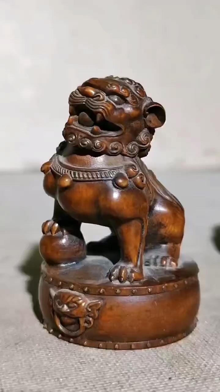 清代老木雕黄杨木雕狮子摆件,纹理清晰,好品,高7厘米,下乡一