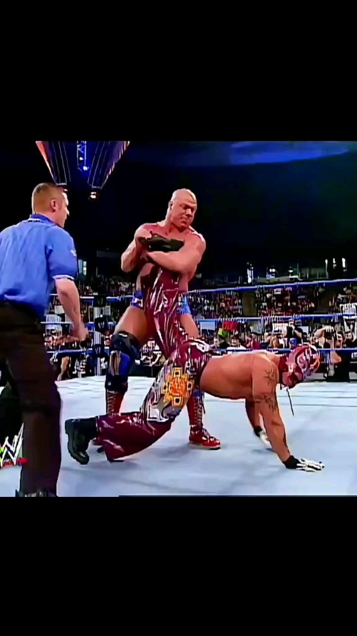 科特安格暴揍雷儿