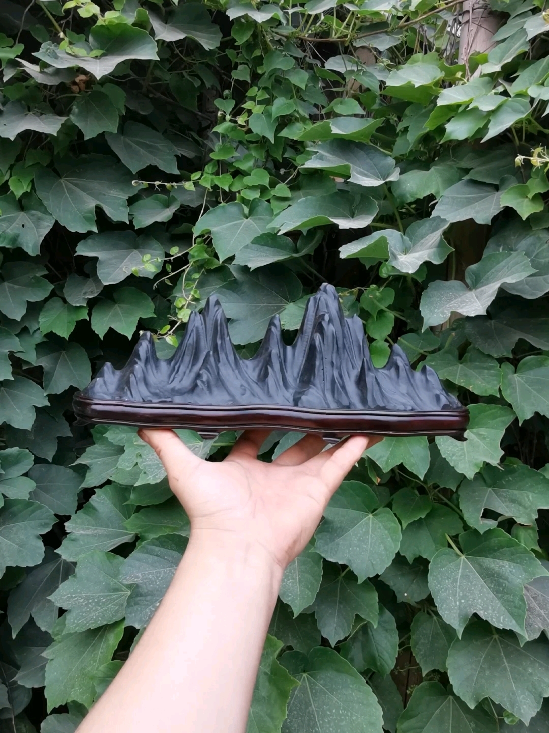 灵璧石靠山山型石家居装饰摆件