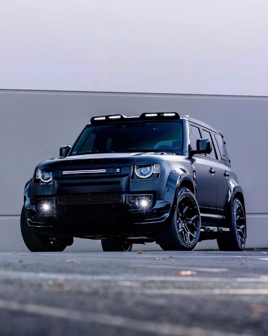 路虎卫士urban黑武士套件