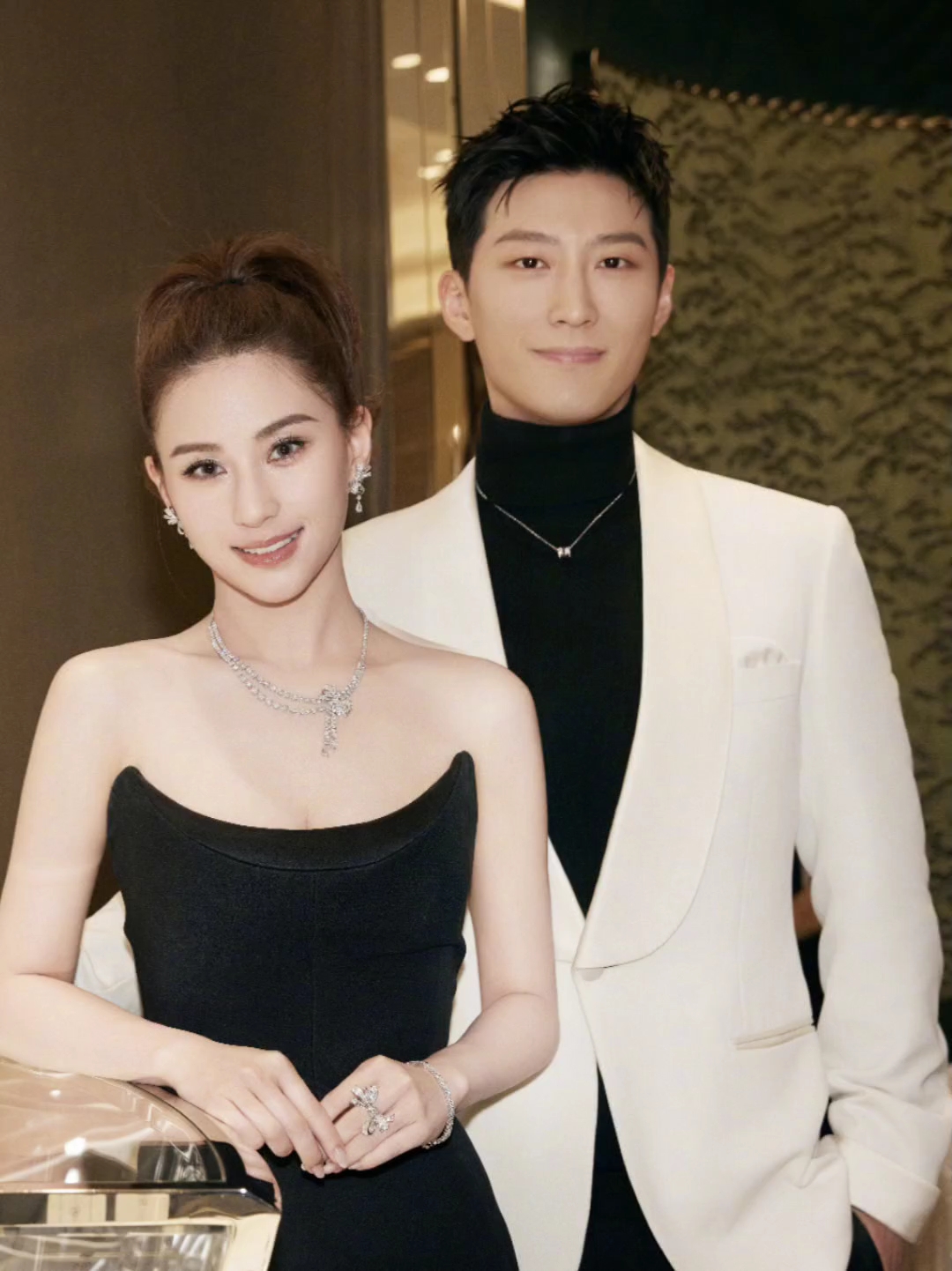 何超莲窦骁两人在一起好帅好美啊