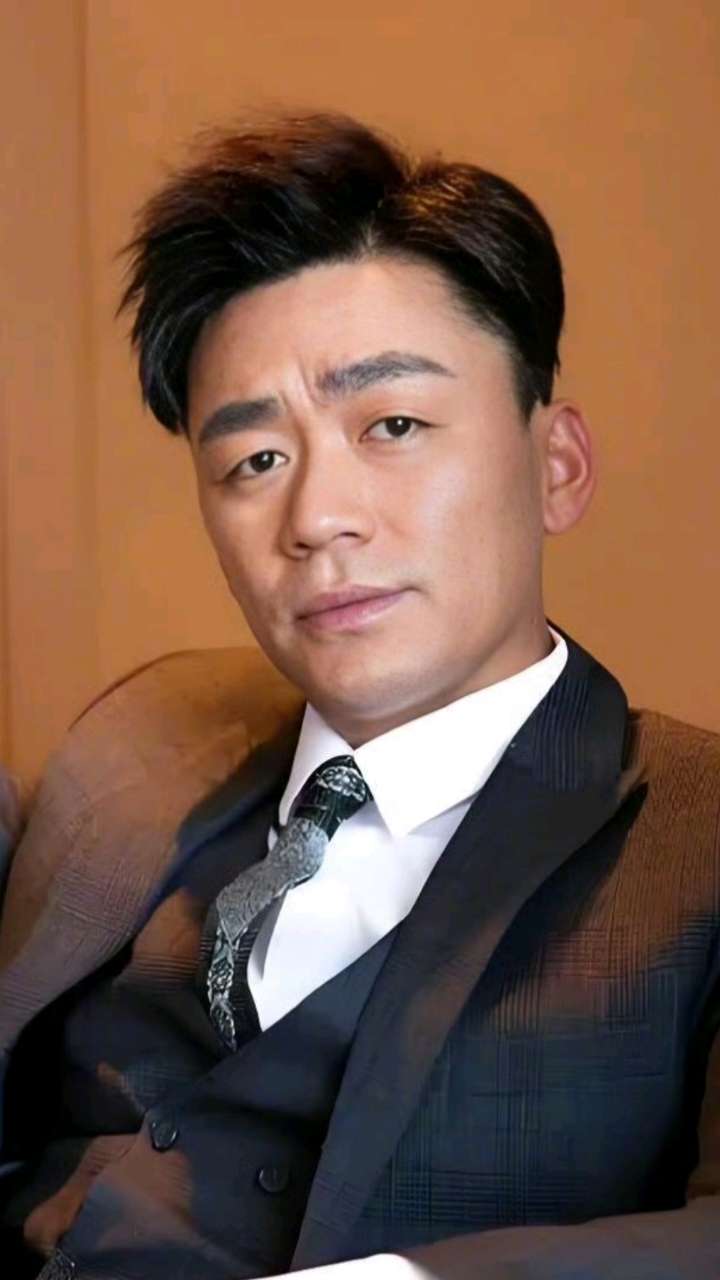 王宝强遭遇农夫与蛇,被八角笼中小演员讹钱诬陷,比马蓉还可恶