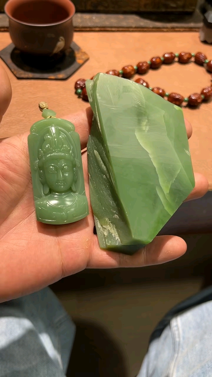 和田玉碧玉 粉绿无结构 观音 美物共赏