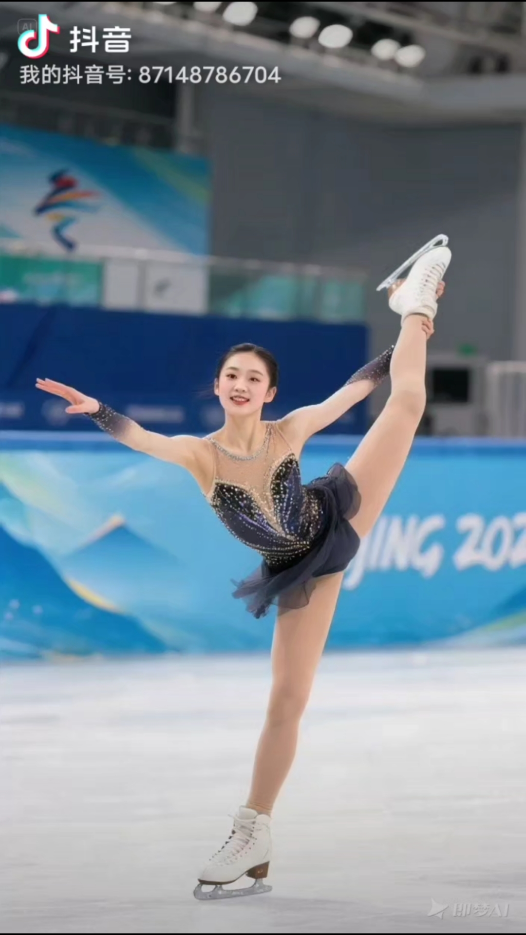 美女运动员花样滑冰