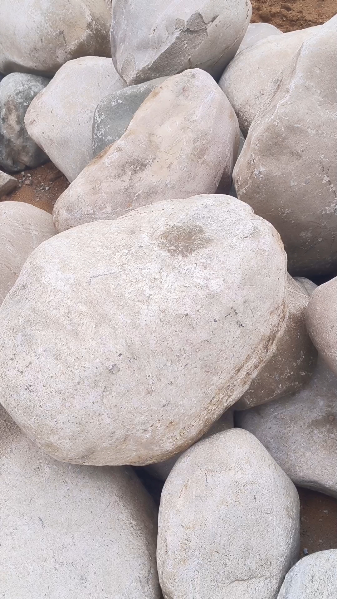 80-120厘米大块鹅卵石  河卵石供应