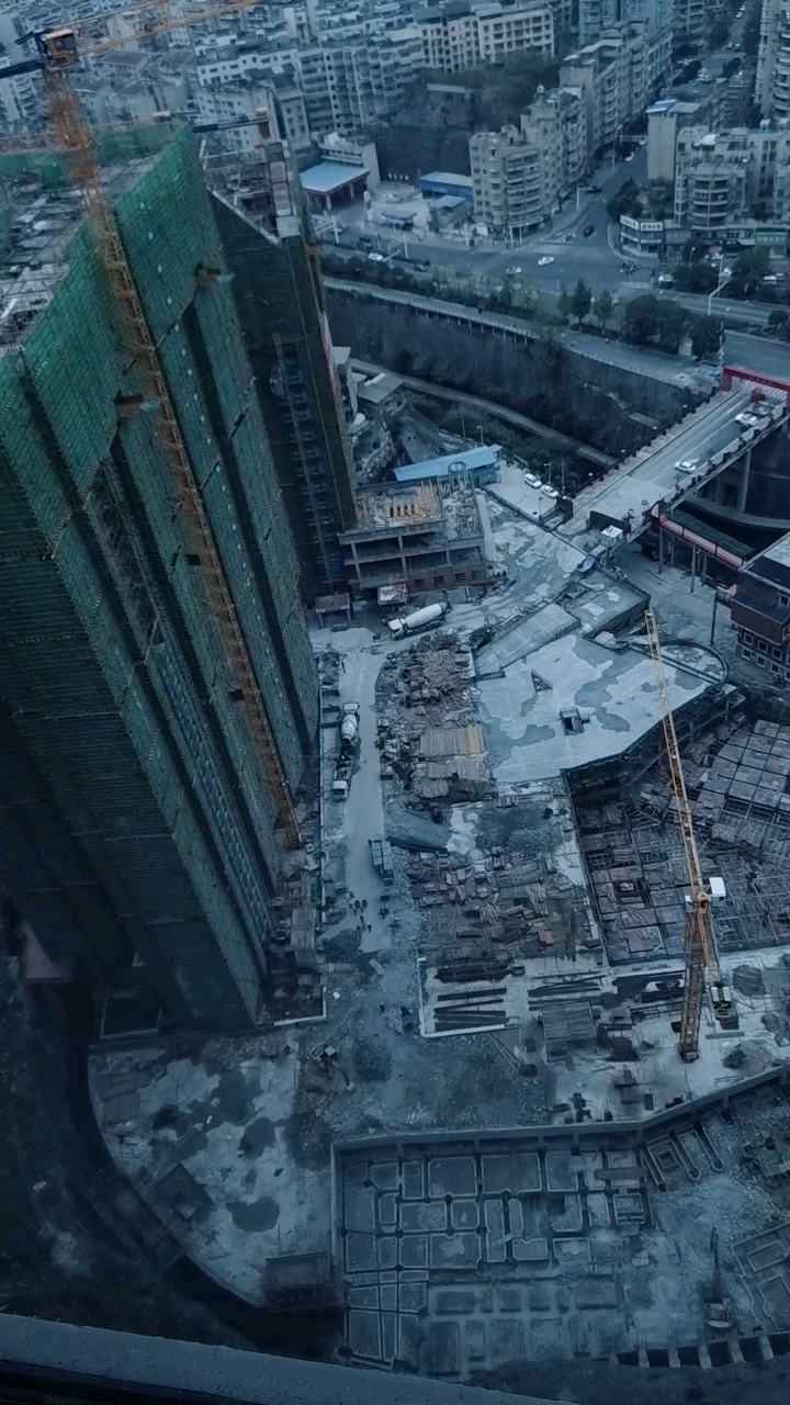 贵州省遵义市红花岗区英伦国际二期建设实况