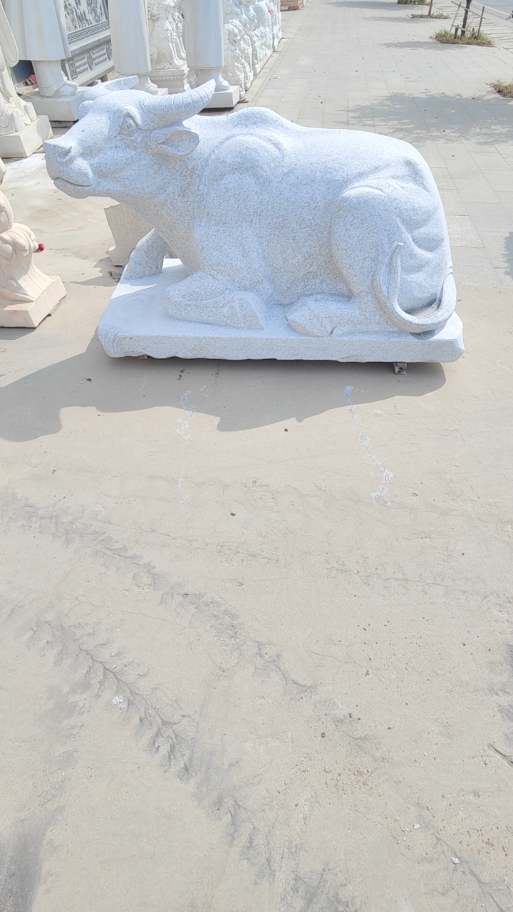 石雕牛花岗岩卧牛水牛雕塑厂家石牛摆件