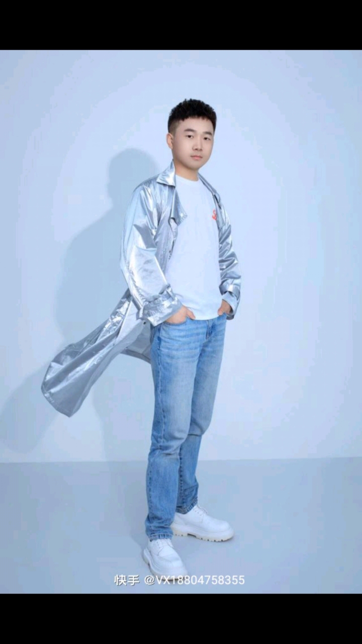 爱唱歌的农村娃刘斌