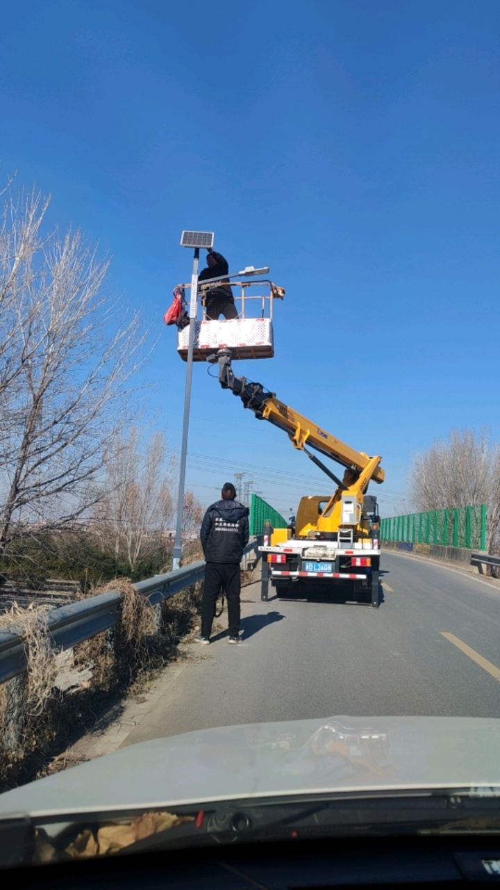 太阳能路灯维修