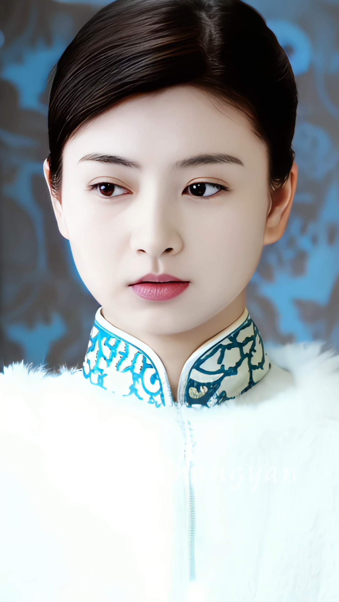 斓曦气质迷人可甜可御