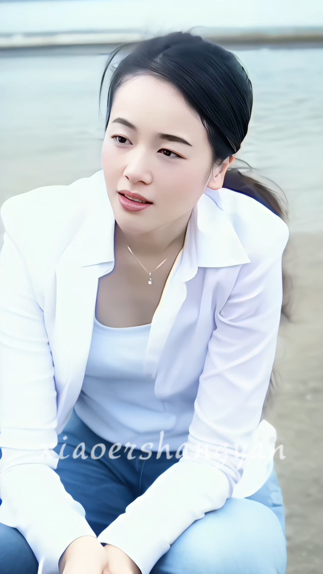 左小青年轻时候气质迷人