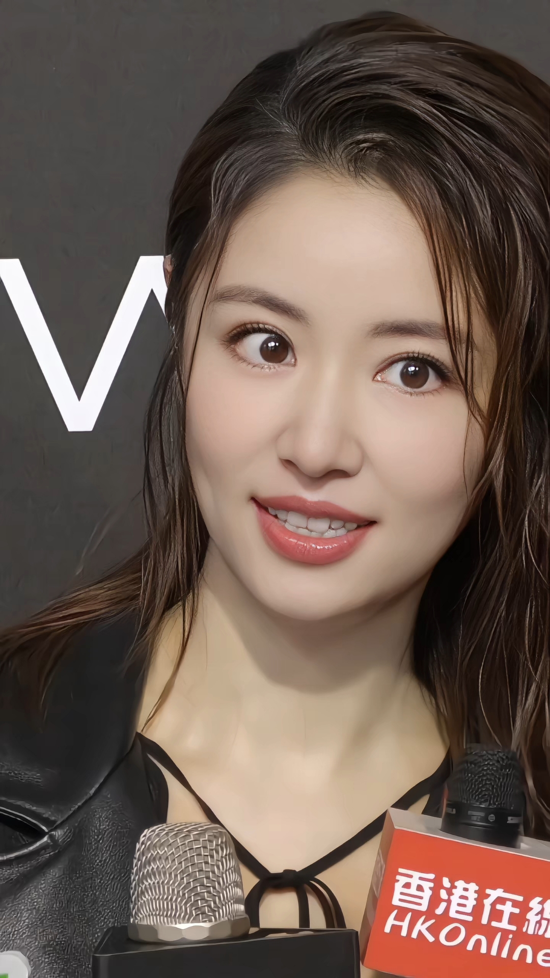 林心如气质迷人漂亮大方