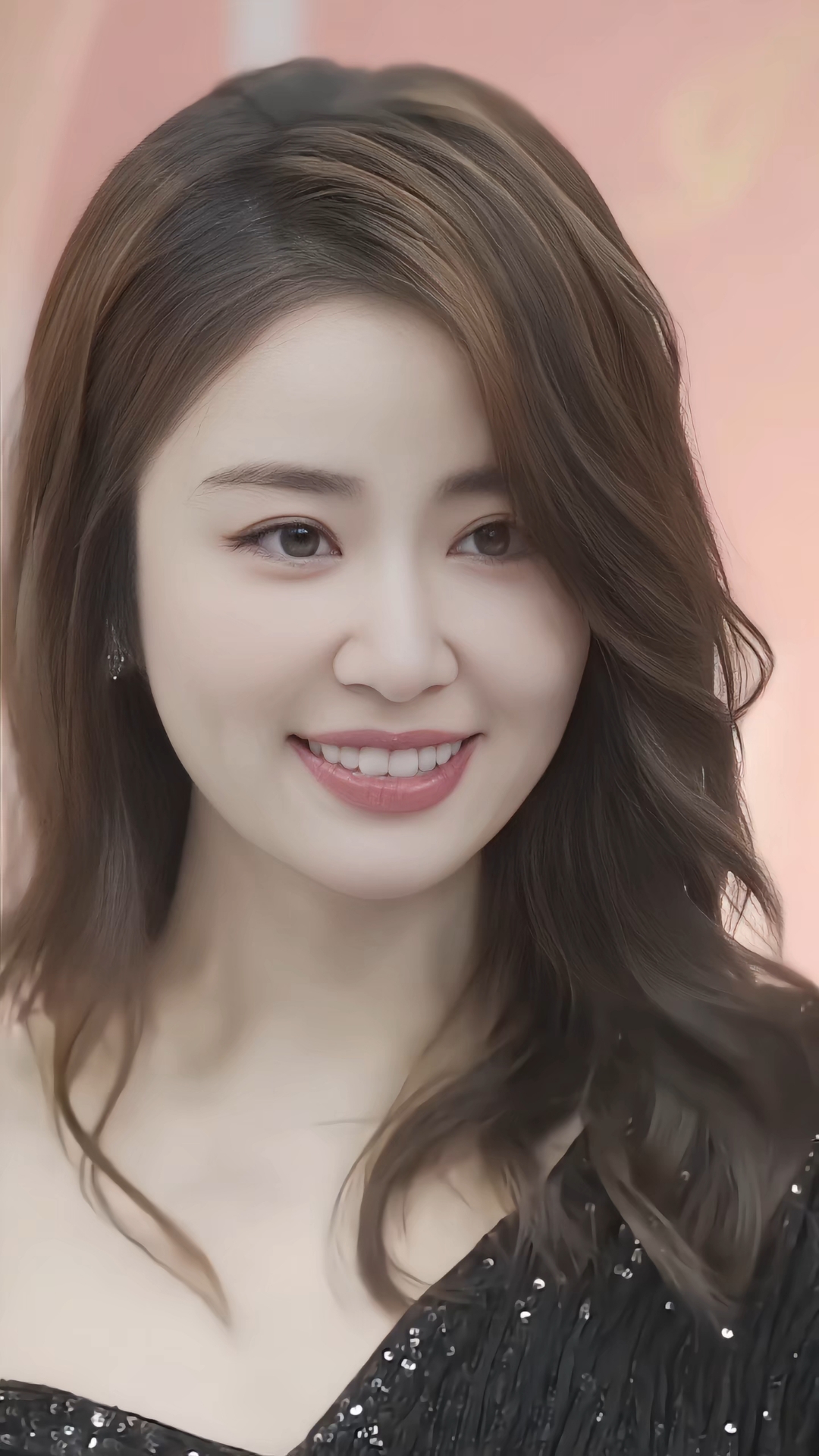 林心如气质迷人颜值出众,如今快50了依然少女感满满