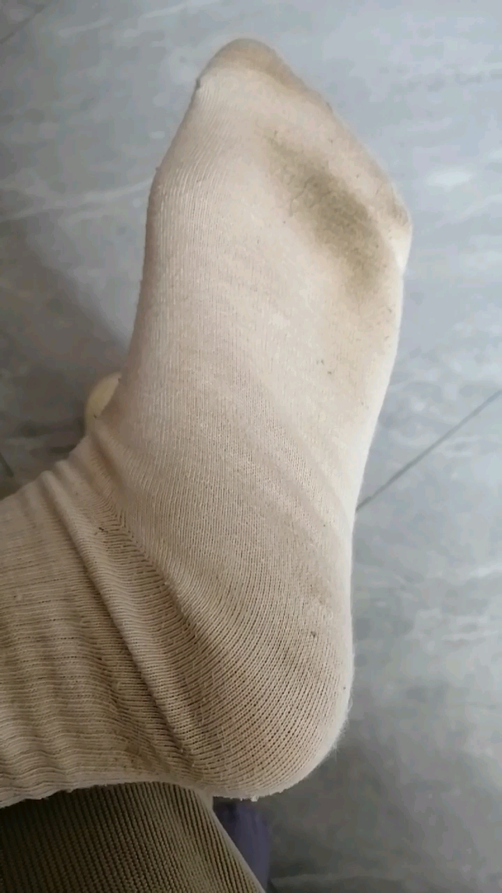 谁能信啊!这是小白袜呀!