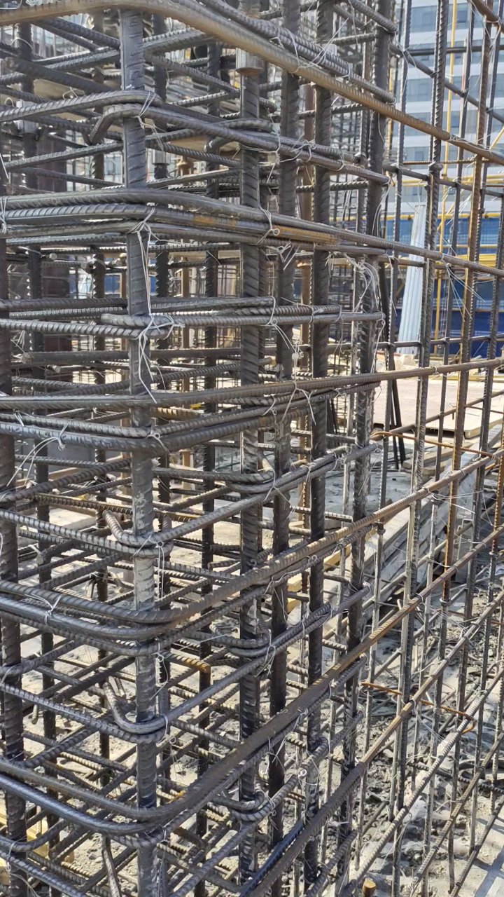结构层墙柱钢筋绑扎