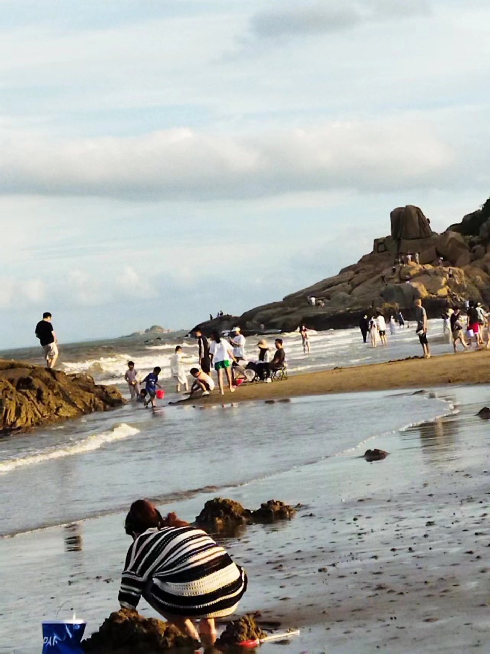福州长乐的象鼻澳沙滩太适合带娃去玩水了,周末想去海边遛娃的赶紧走