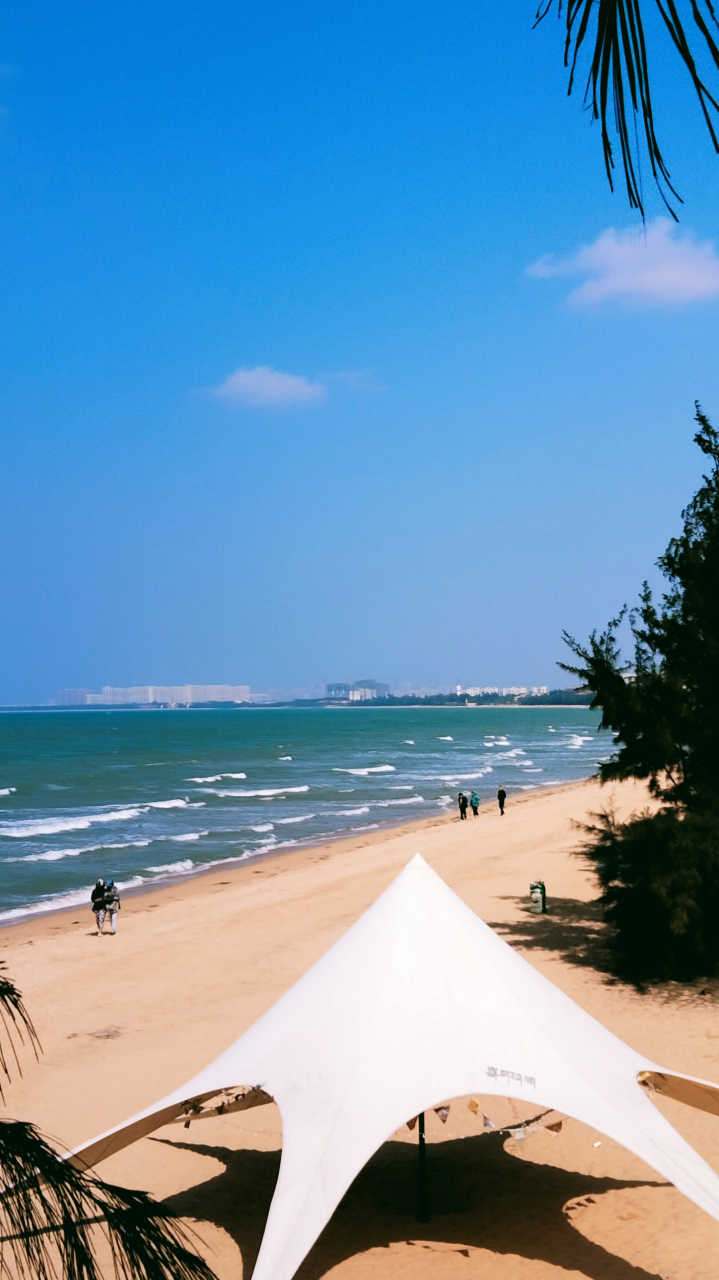 海南澄迈盈滨半岛旅游度假区位于海口西部,与海口秀英区相邻,距海口