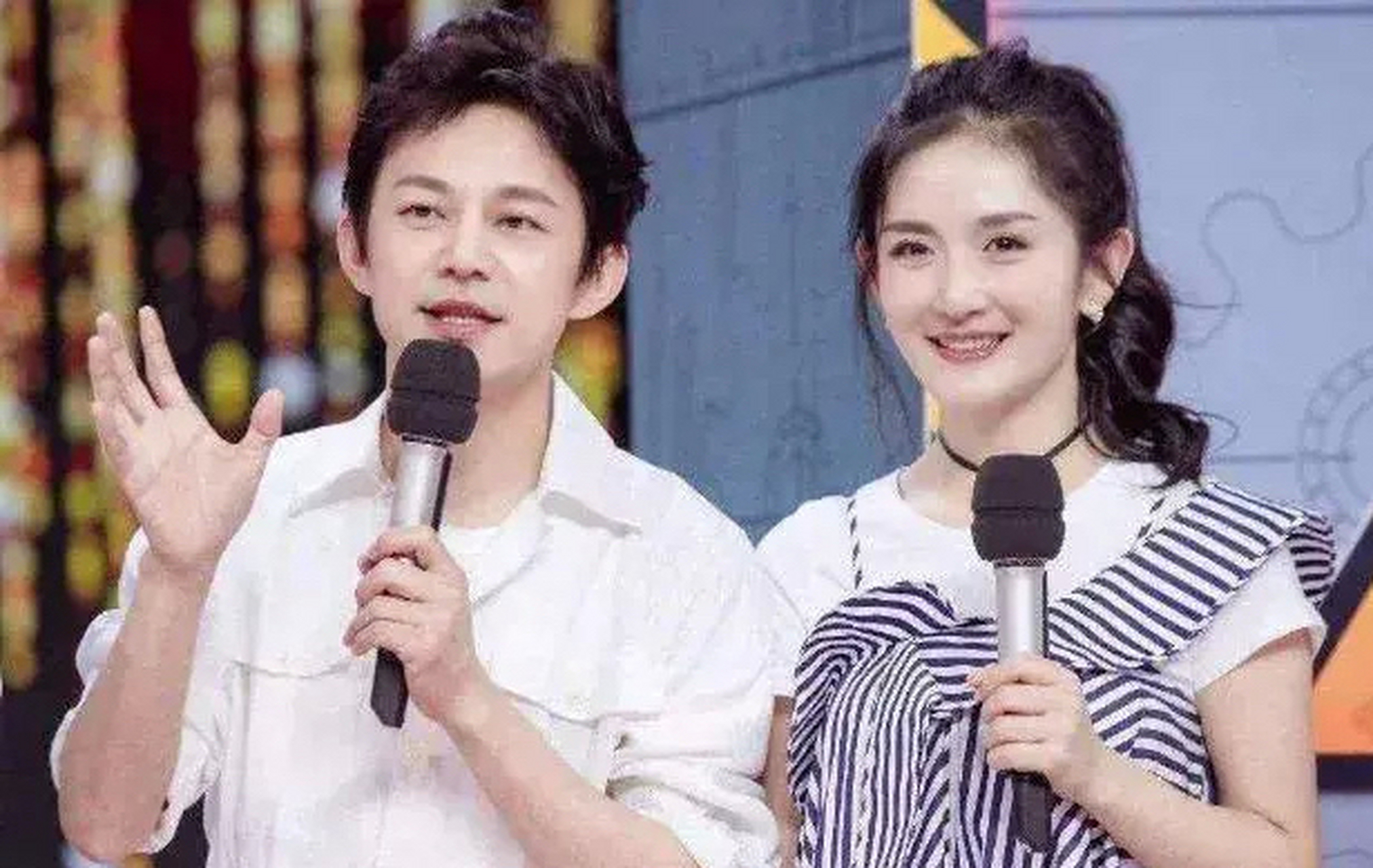 何炅说朋友之间别借钱,尤其是借几百,不多不少真让人膈应,谢娜问:"我