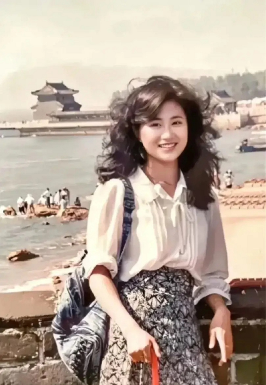 出生于1992年的女明星图片