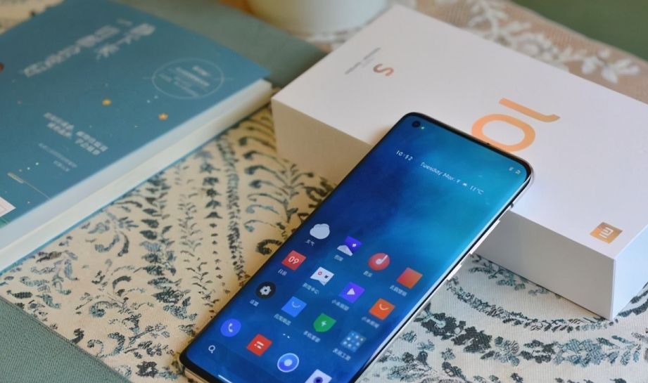 小米10s:智能控温 超长续航 性感外放,这次它真的不烧了?
