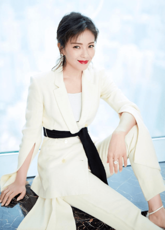 "国民女神"惨遭翻车?刘涛黑历史被扒出,她到底做了什么?