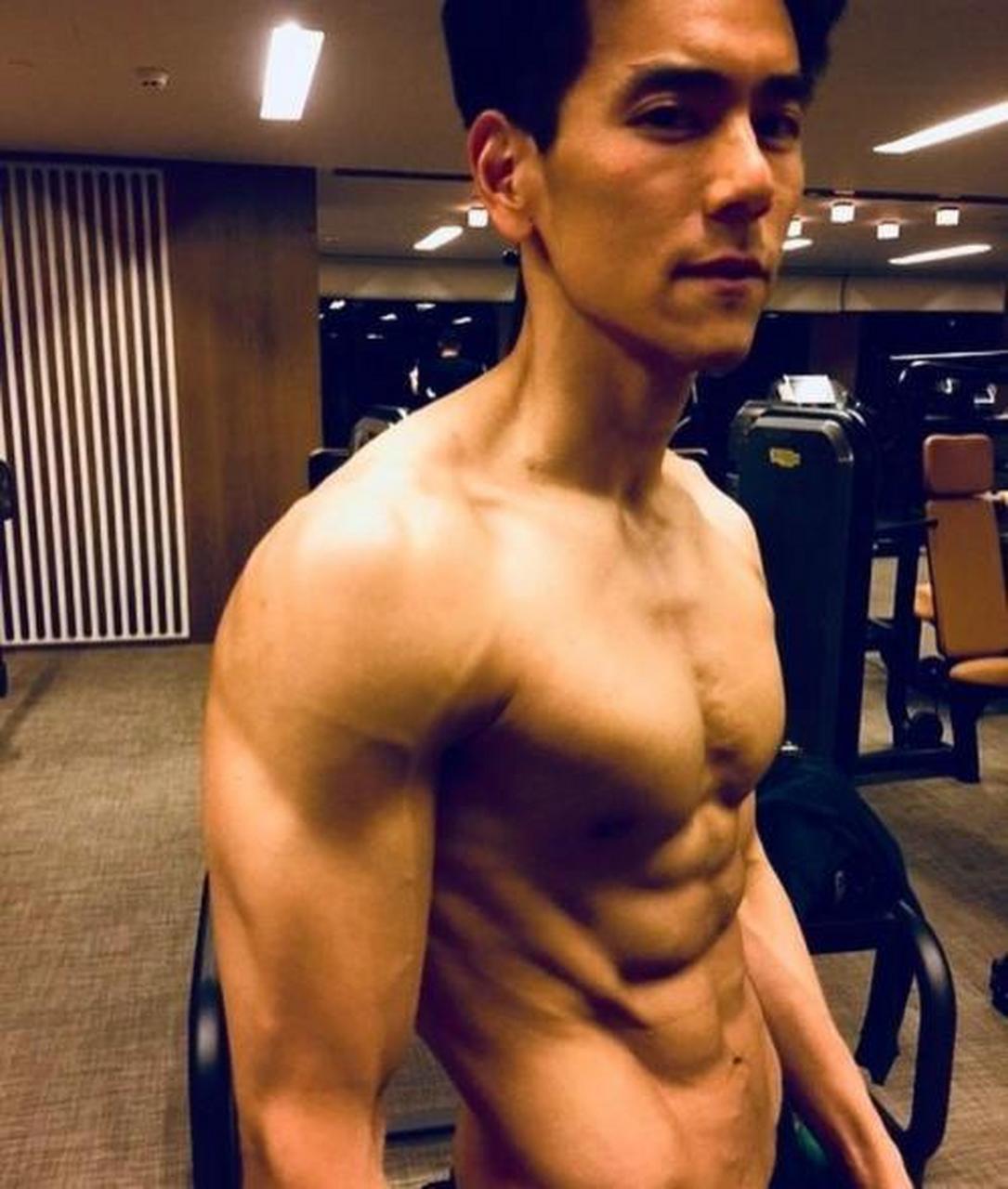 彭于晏,性感肌肉男神!#彭于晏# #男神