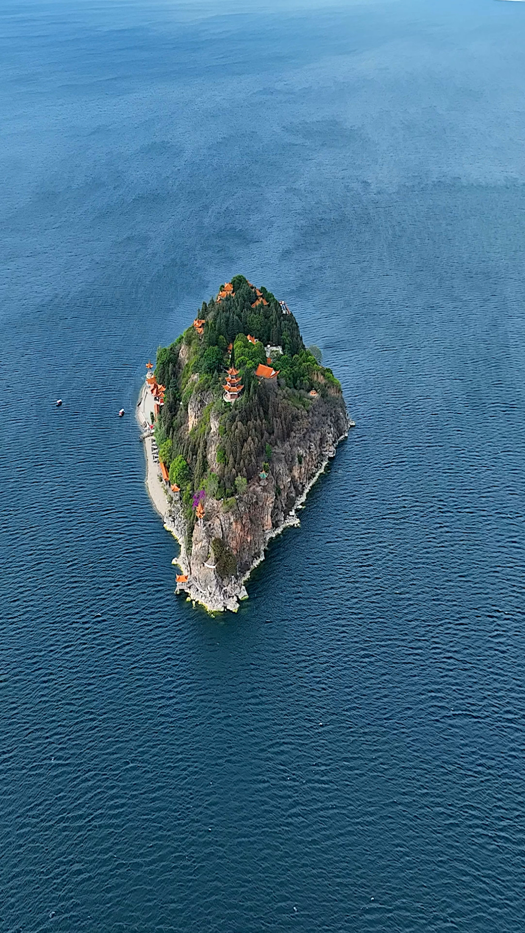 云南第一岛"抚仙湖孤山岛"这座神秘的小岛,有很多人传说,你知道几个?