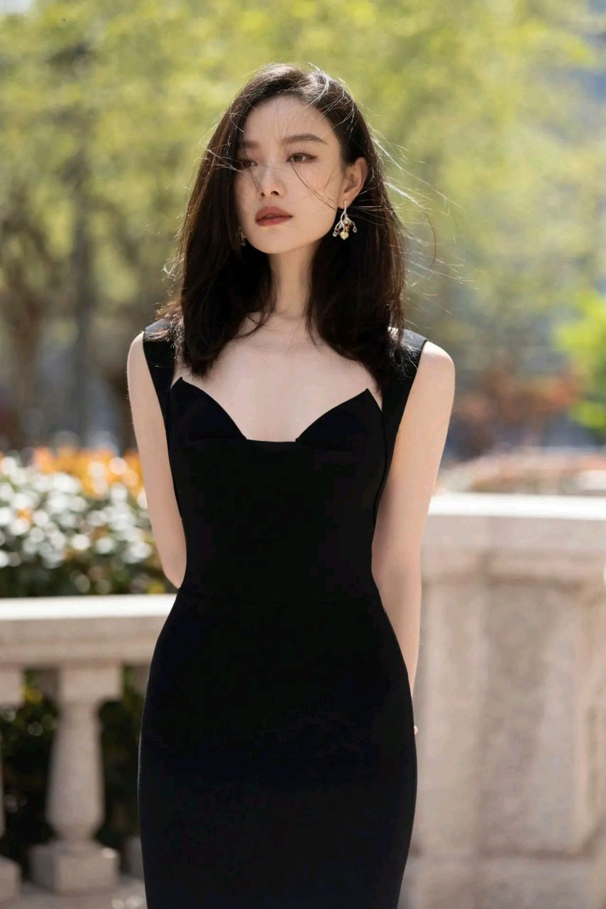 美女演员—倪妮 她叫倪妮,1988年出生于江苏省南京市,身高170cm,毕业