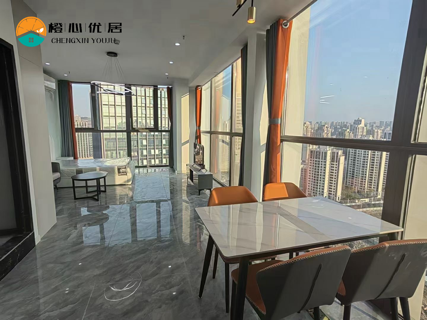 橙心优居中央公园新放一居室