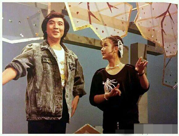 入戏太深以贾宝玉自诩,苦追陈晓旭被拒,32岁酗酒暴病离开人世