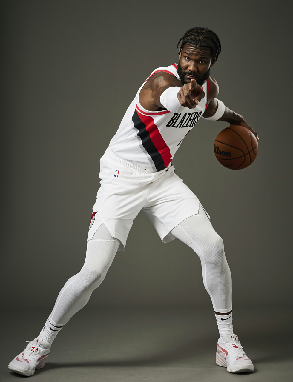 猛龙实力擅长客场比赛,成为夺冠热门球员