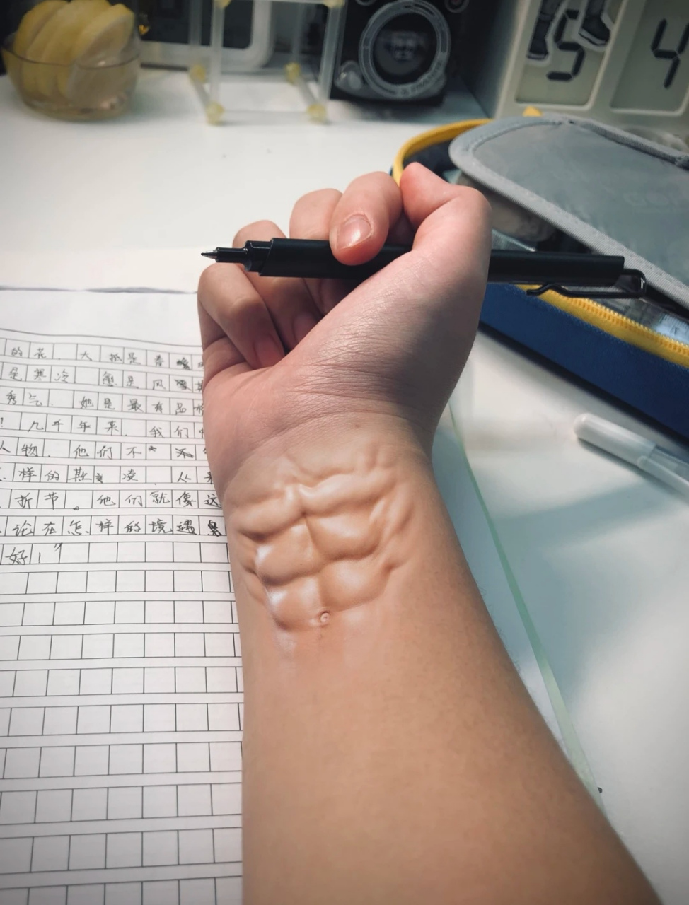 你们有见过手臂腹肌吗[滑稽]#搞笑