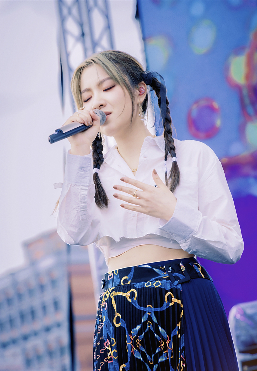 关诗敏小富婆,商演不断[打call]