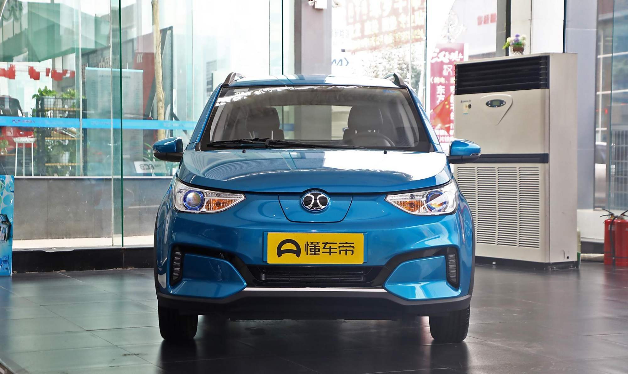 北汽新能源 ec,5门4座微型两厢车,驾驶灵活,续航里程301 km