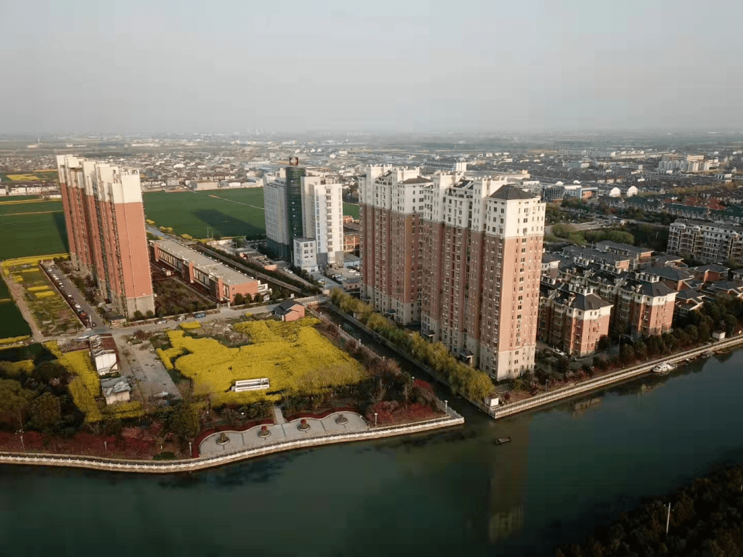 江苏兴化戴南镇,这里是中国不锈钢之乡,是江苏民营企业发祥地