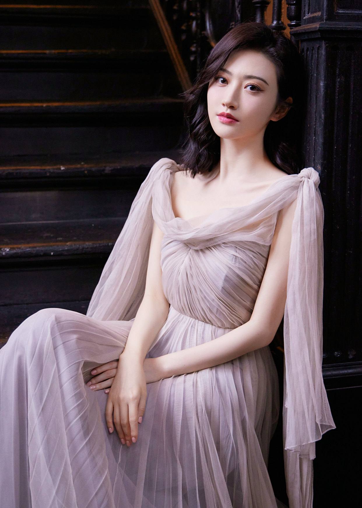 景甜写真,高贵典雅,美艳动人