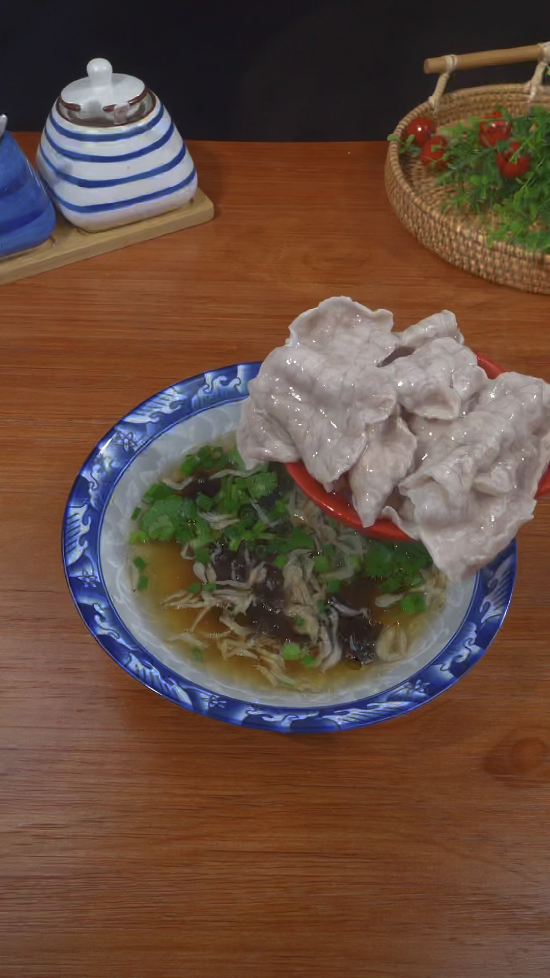 天气热可以给孩子做这个锤肉汤