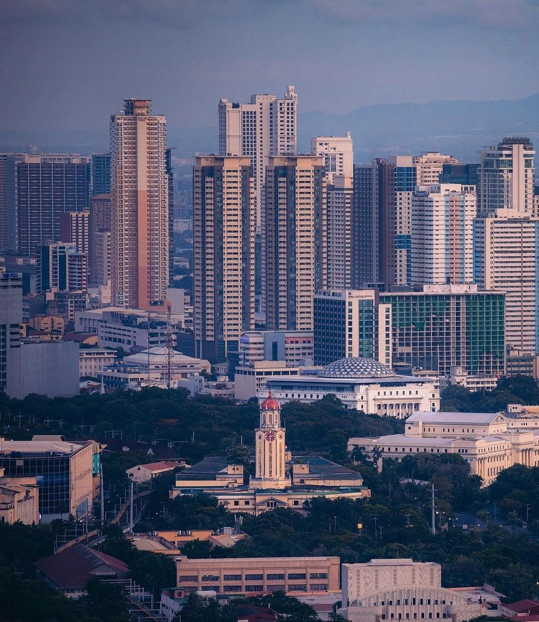 菲律宾首都马尼拉,一半天堂,一半地狱,城市贫富差异巨大,马尼拉97%的