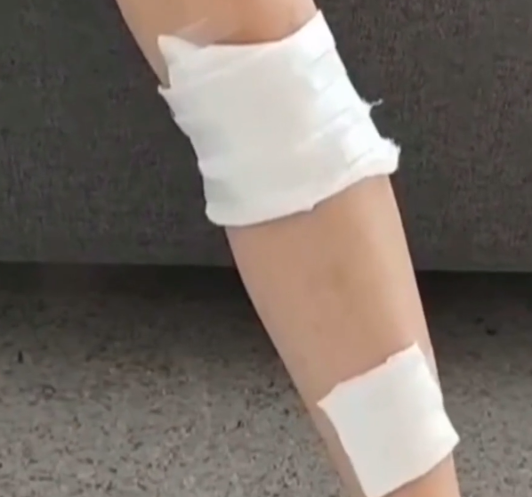 孩子商场玩耍时摔倒受伤,家长却哭着要商场负全责:三万不能少