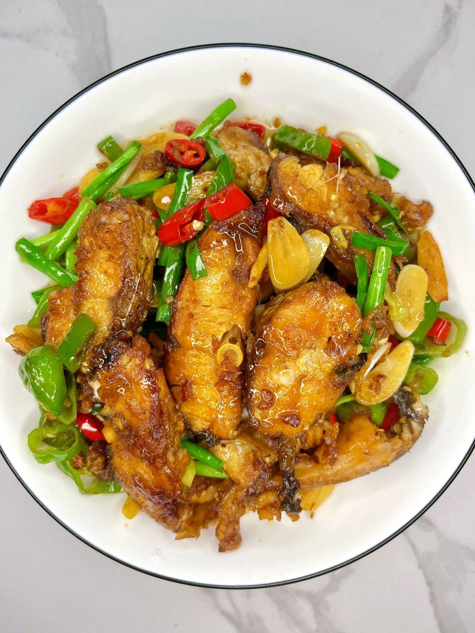 香辣鱼块,酥脆入味,配米饭嘎嘎香,卖相也特别棒!