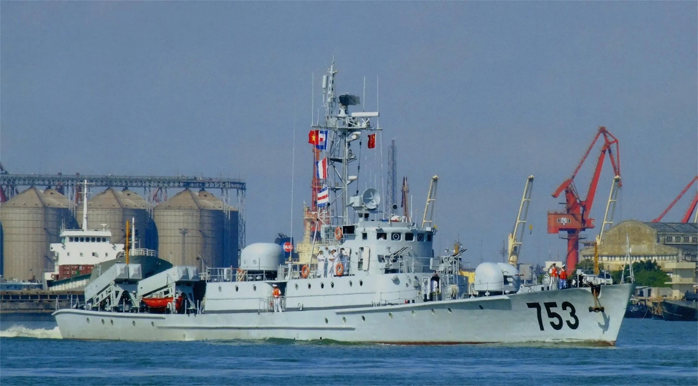 037型导弹艇～空潜快的产物～ 最近一二十年我们已经没有再发展新型