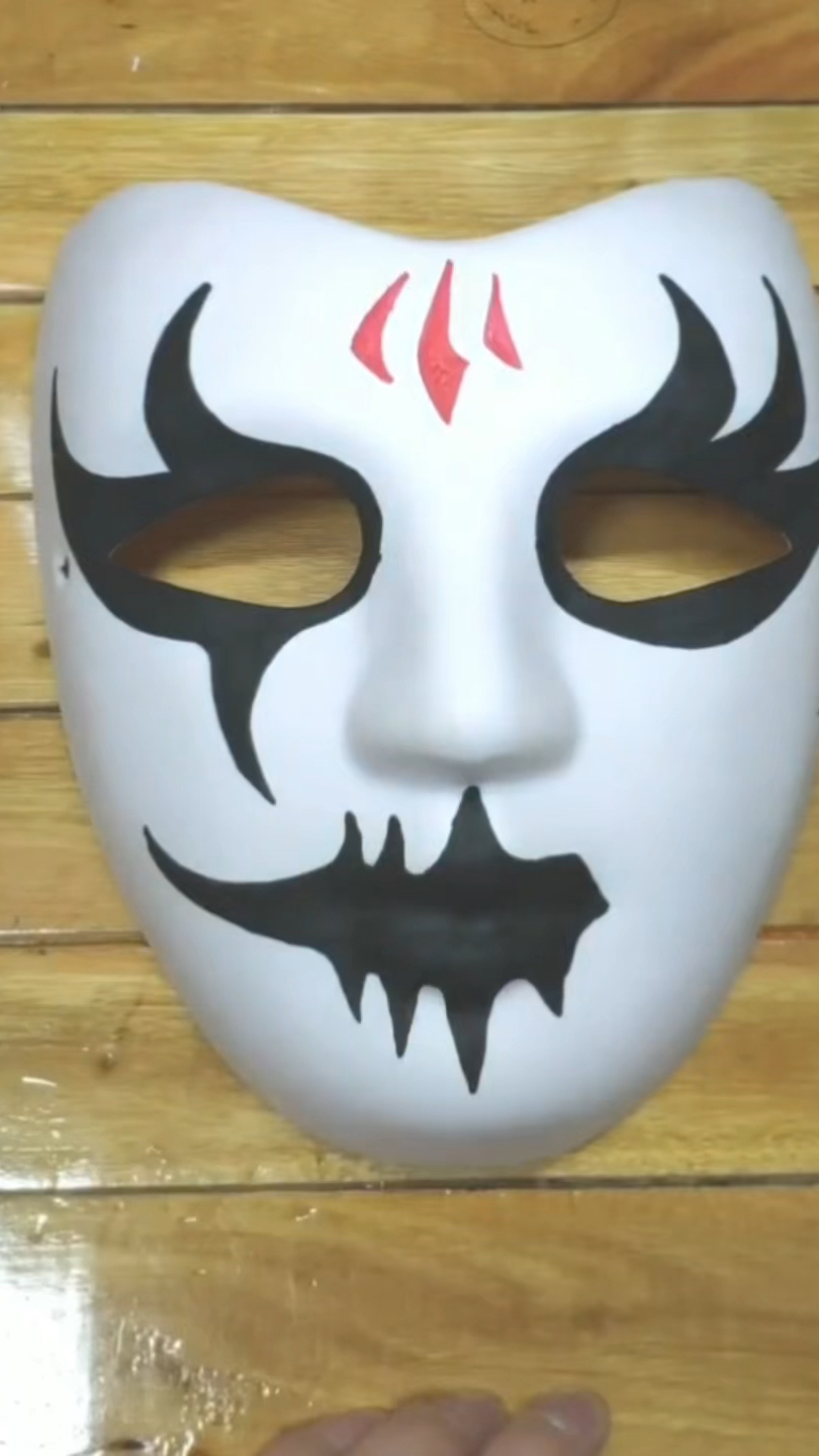 手绘半脸面具图案过程技巧