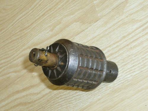 磕一下才能炸,日本的香瓜手雷到底有多坑