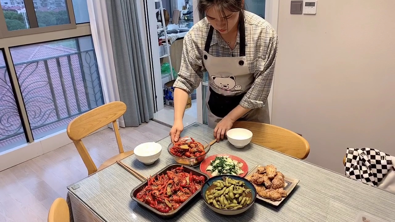 记录简单日常:一日三餐,充满爱的烟火气!不富裕但也不将就!