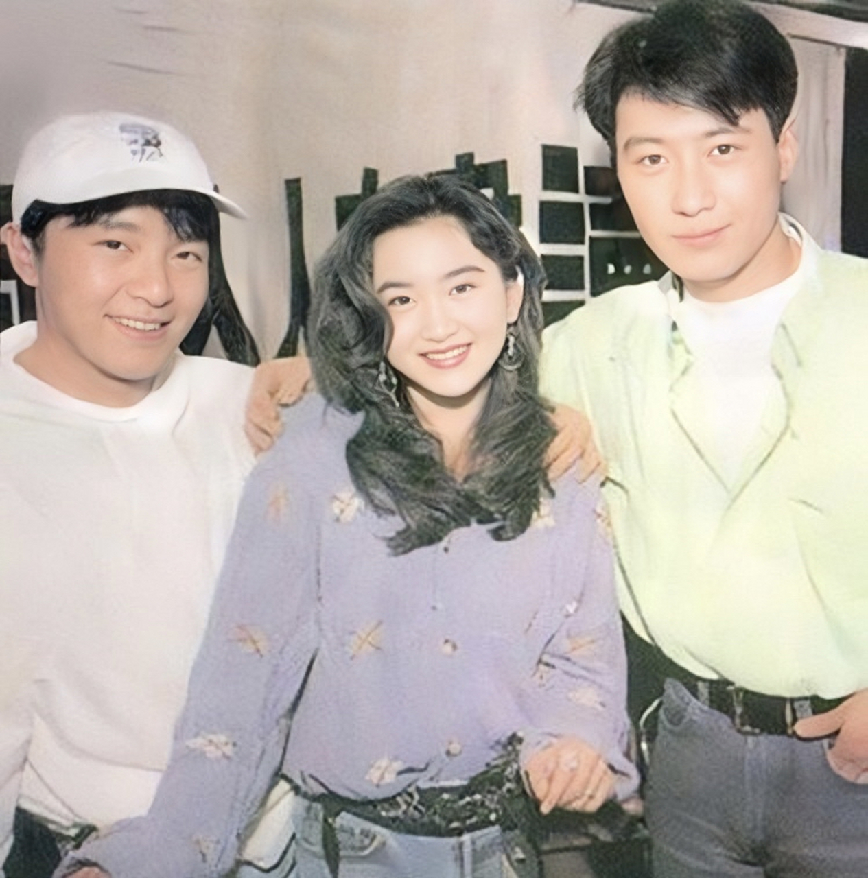 周星驰 温碧霞 黎明 #老照片# #明星