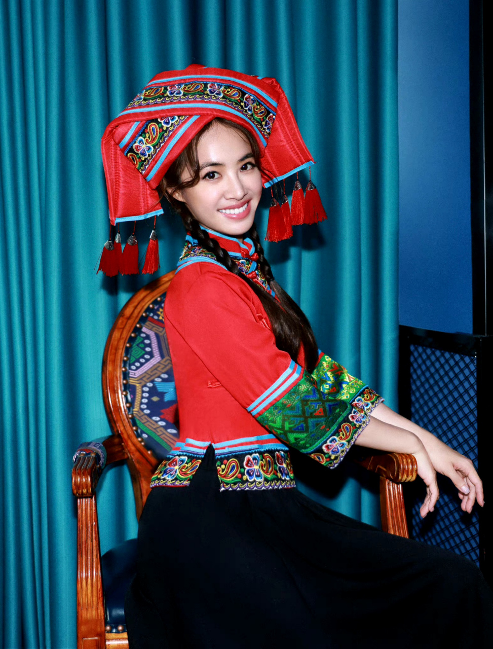 壮族女孩初体验#蔡依林穿了壮族服饰# #蔡依林# #娱乐