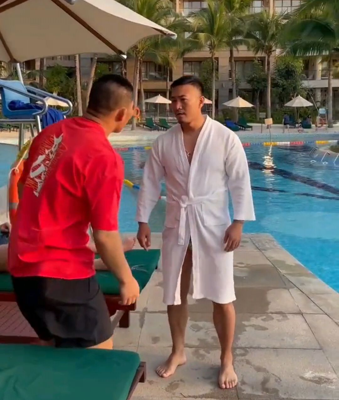 姜春鹏挑战李景亮,仅一招就被制服!