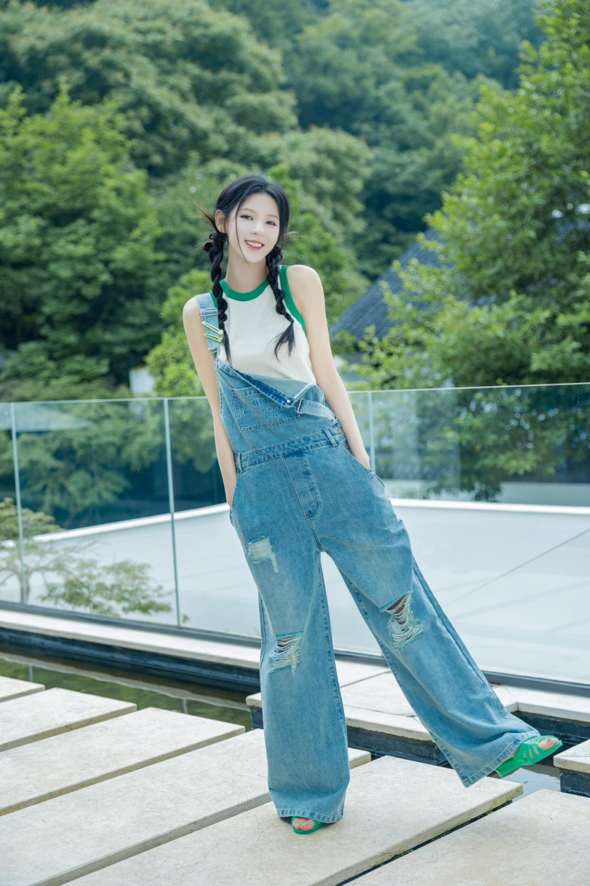 青春大学生张予曦