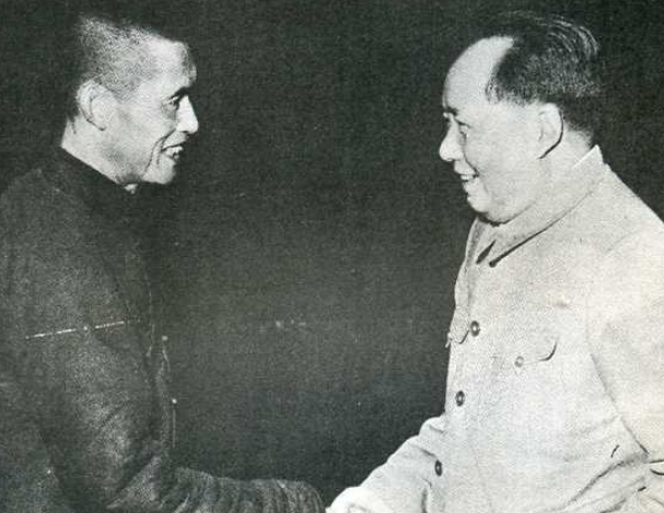 王国藩:曾经连续担任三届中央委员,78年被免职,回去农村做农民