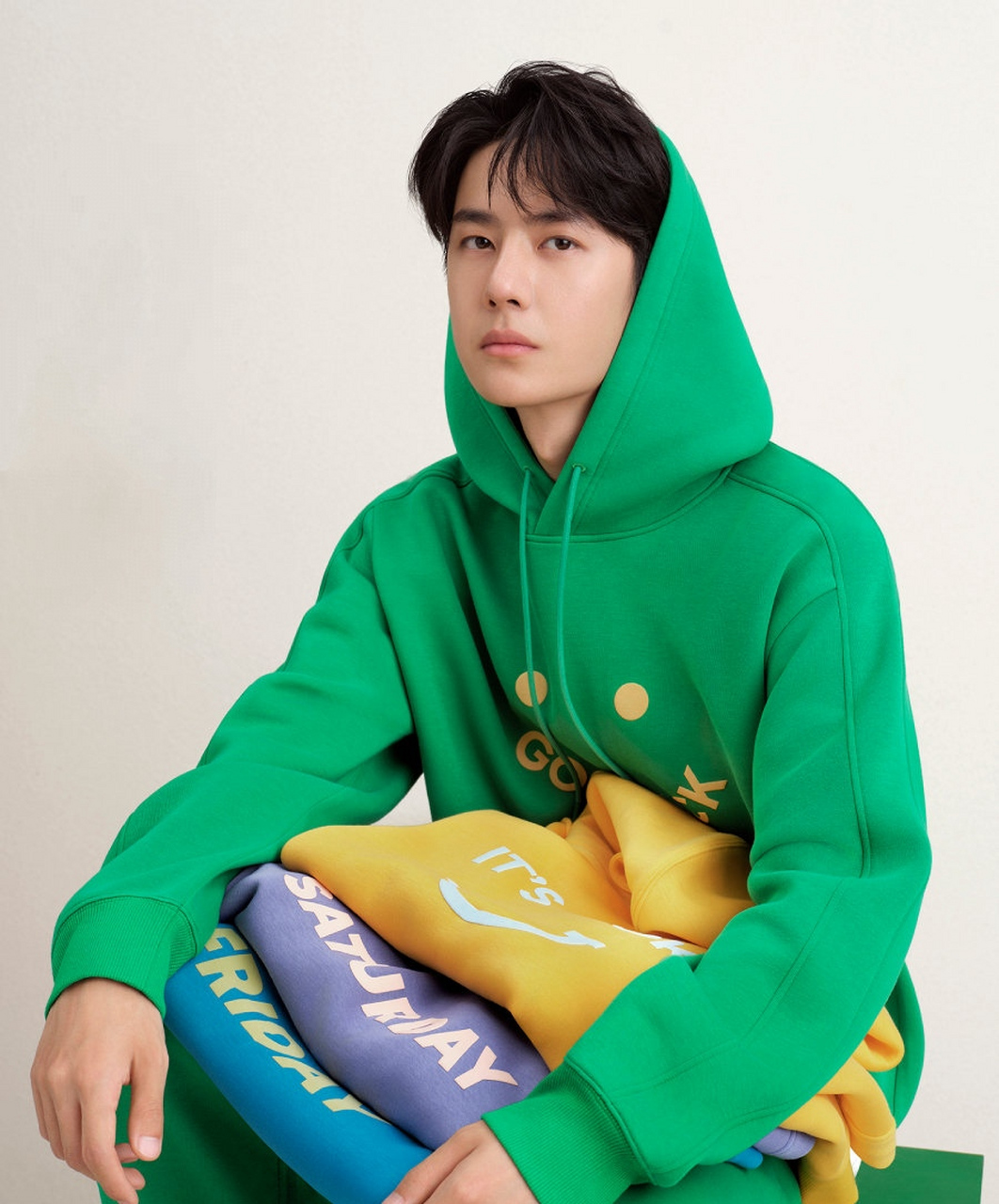 挺惊喜的一套衣服,估计又是爆款.#乐享周末分享吧# #王一博